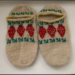 100% spun wool handmade strawberry slippers/socks